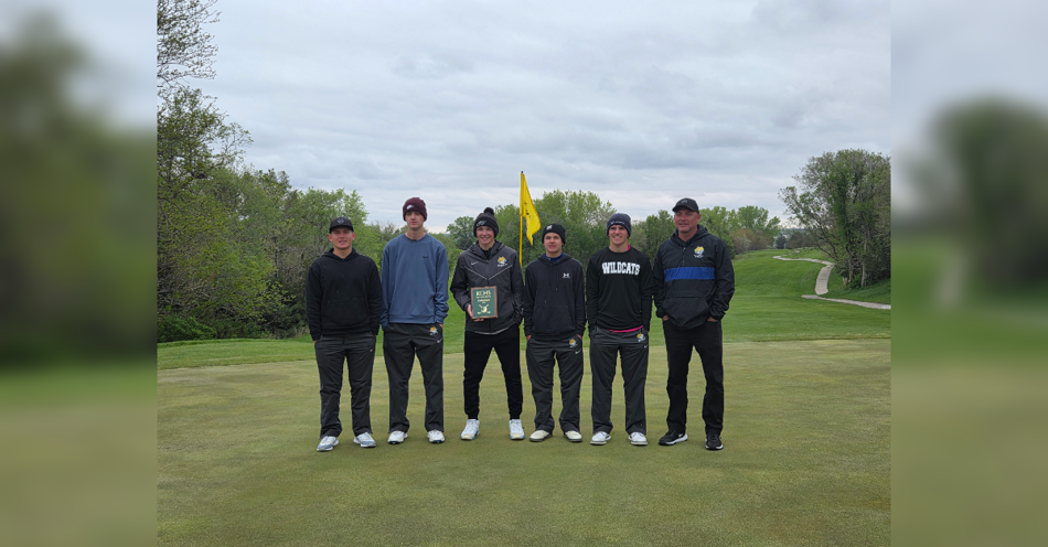 Wildcats battle elements; Win Kearney Catholic Invite