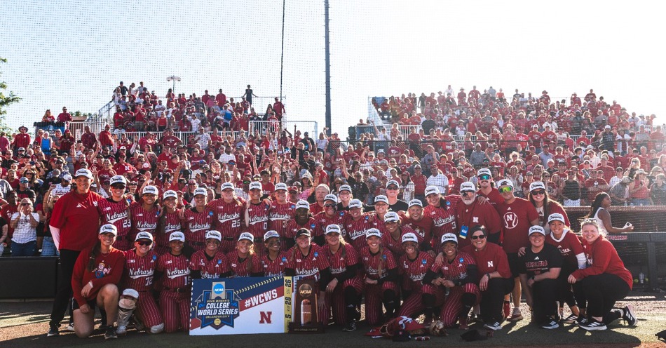 Huskers Run Rule Oklahoma State, Advance to WCWS