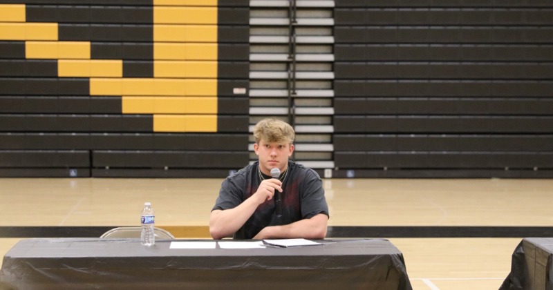 Johnson Signs With Chadron State Football 